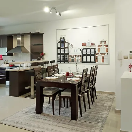 Chloe Maxi 108 Sqm Apartmán *