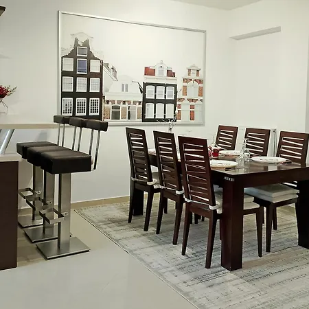 Chloe Maxi 108 Sqm