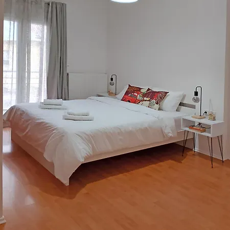 Chloe Maxi 108 Sqm