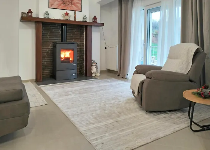 Apartman Chloe Maxi 108 Sqm Kasztoriá