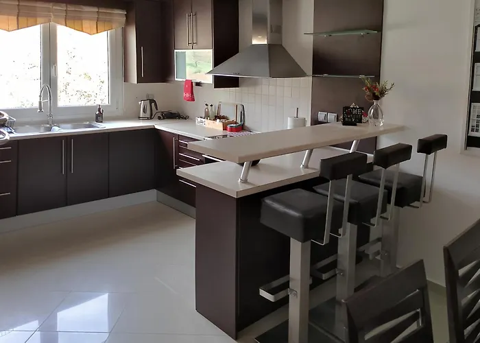 Chloe Maxi 108 Sqm *