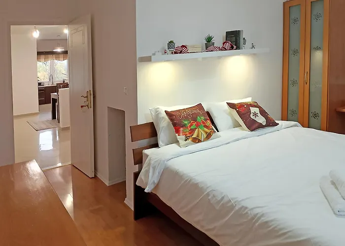 Chloe Maxi 108 Sqm * Kasztoriá